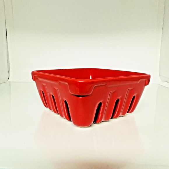 Sur La Table Ceramic Red Berry Basket Storage Serving Baking Dish  4 x 4 x 1.75" - Picture 1 of 9